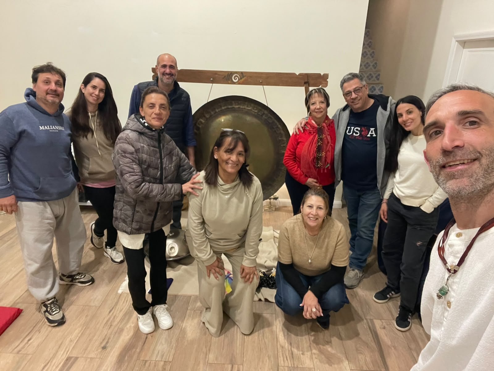 Caso grupal EMUNA MeditaGong con Gong