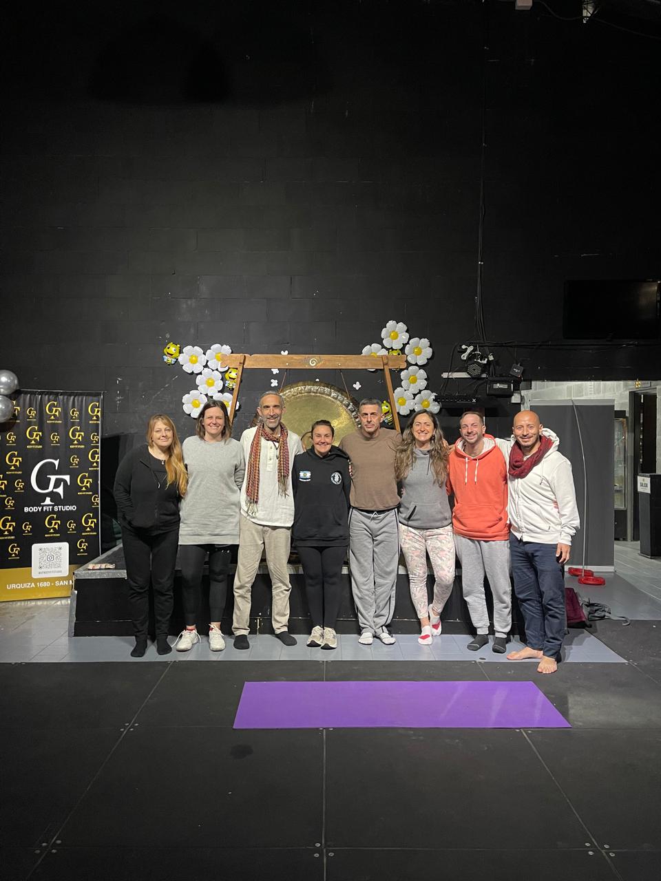 Caso grupal GF BODY FIT STUDIO con Yoga y Gong